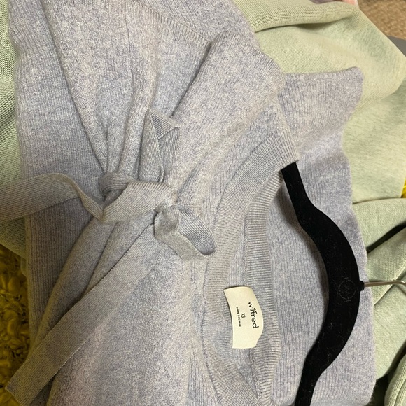 Wilfred wool sweater with tie up sleeves - Picture 1 of 3